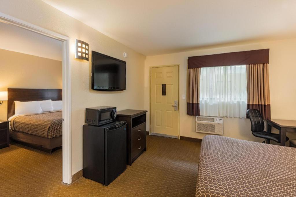 Lemon Heights Inn Tustin Zewnętrze zdjęcie