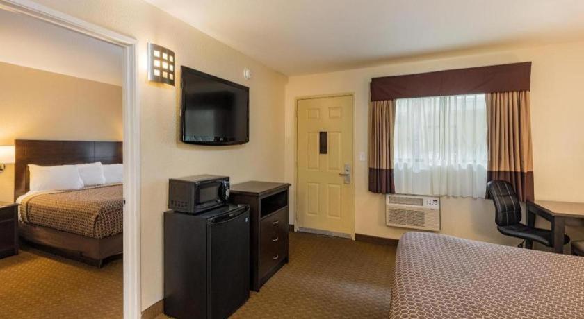 Lemon Heights Inn Tustin Zewnętrze zdjęcie