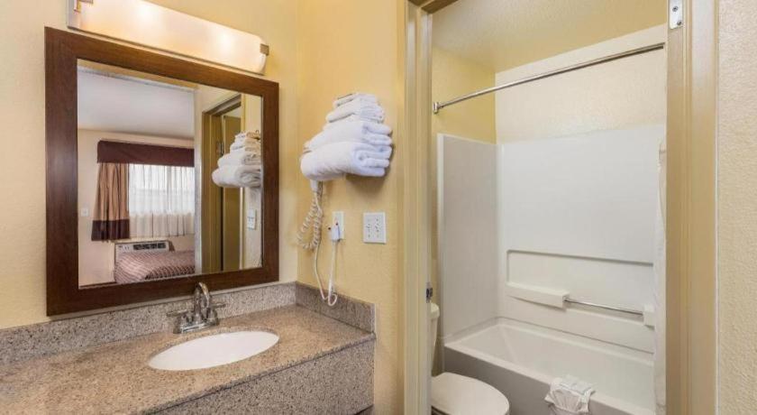 Lemon Heights Inn Tustin Zewnętrze zdjęcie